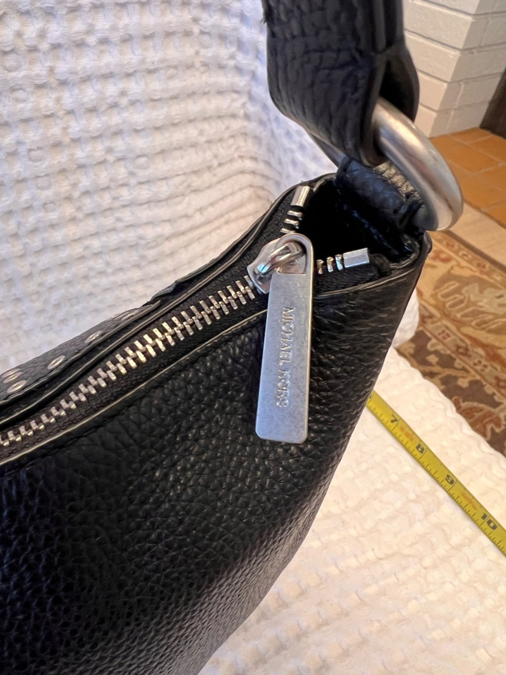 Michael Kors Black Leather Shoulder Bag Silver Gromets Tassel EUC - Picture 5 of 9